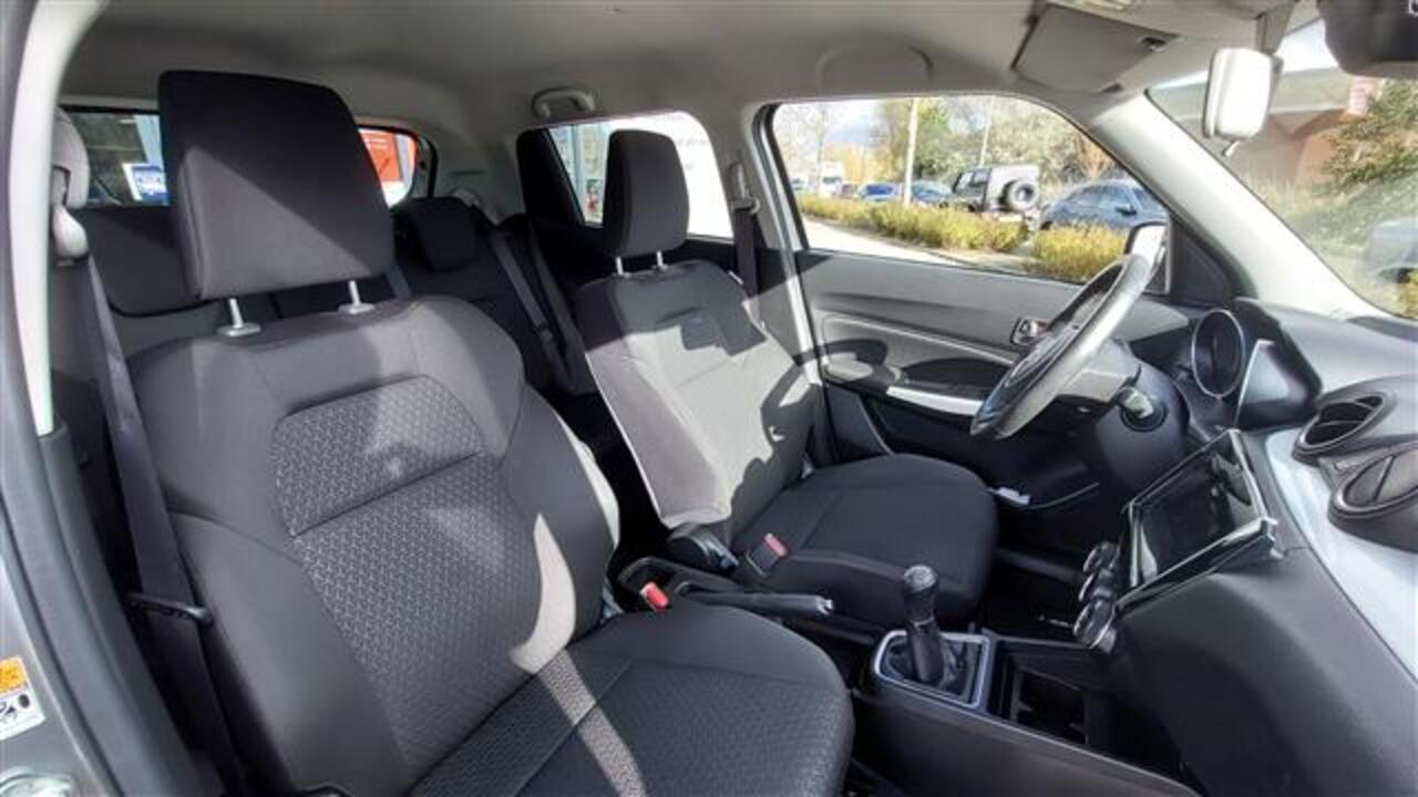 Suzuki SWIFT 1.2 STYLE SMART HYBRID