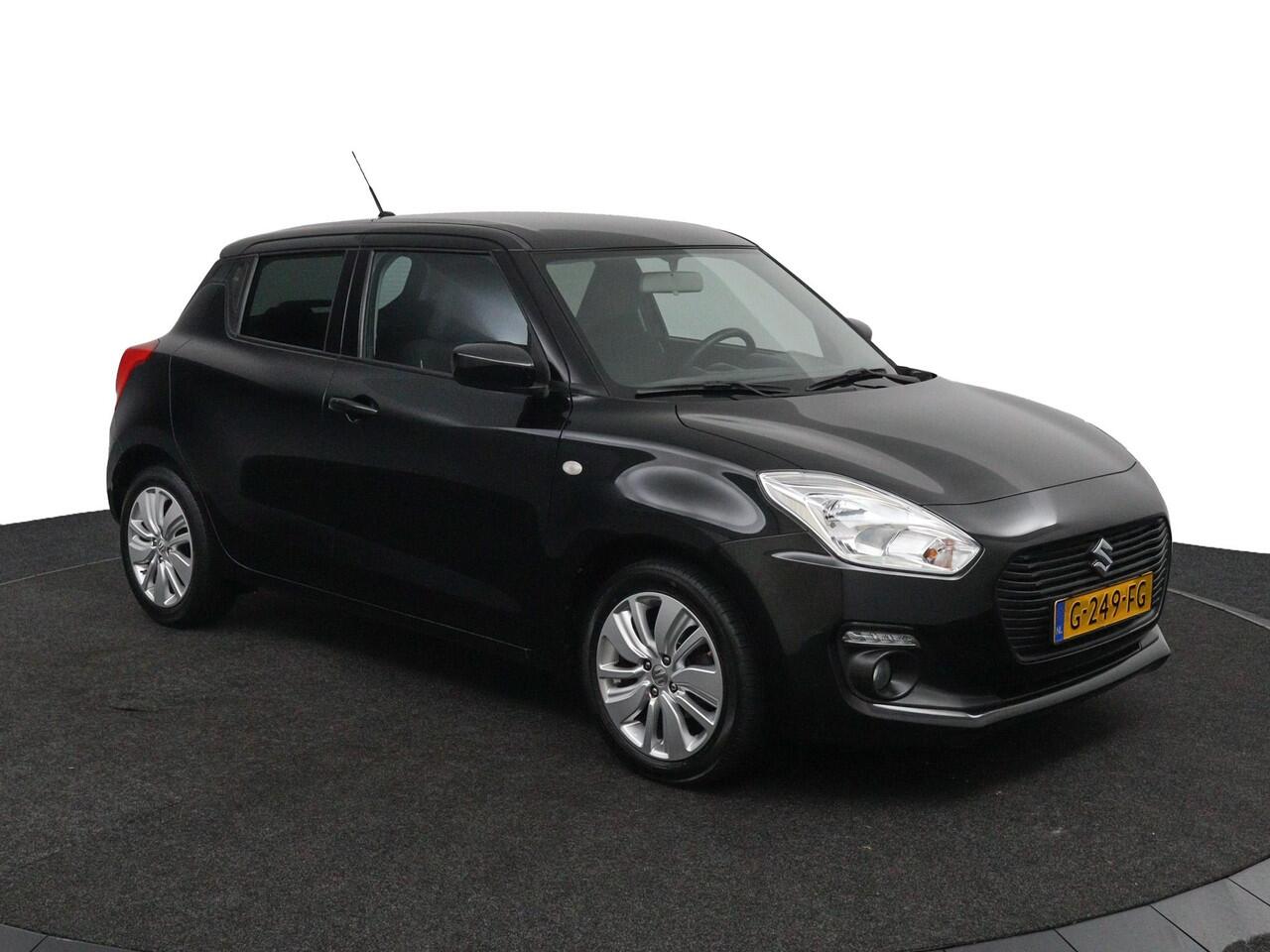 Suzuki SWIFT 1.2 Select | Stoelverwarming | Navigatie | Achteruitrijcamera | Lichtmetalen Velgen |