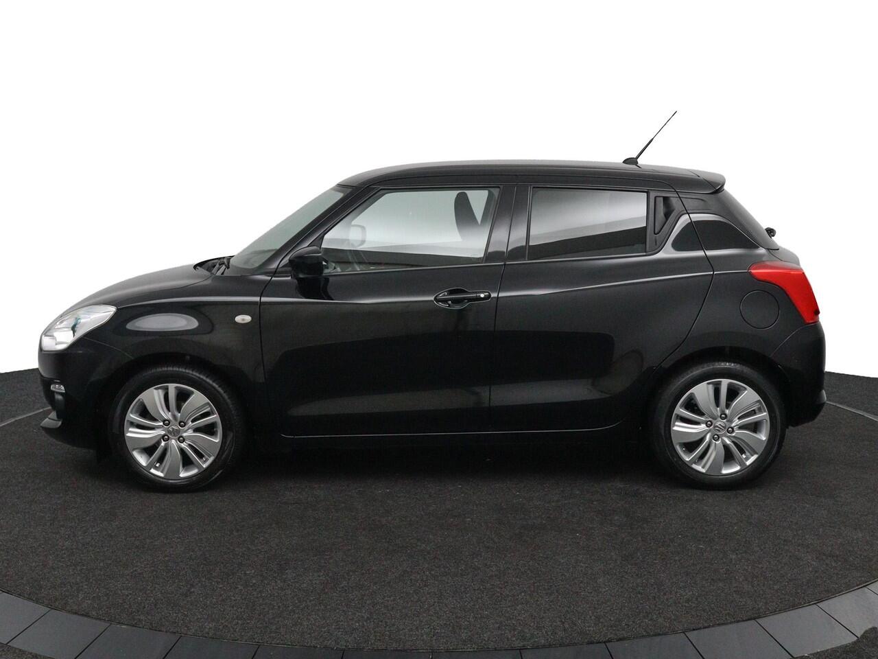 Suzuki SWIFT 1.2 Select | Stoelverwarming | Navigatie | Achteruitrijcamera | Lichtmetalen Velgen |