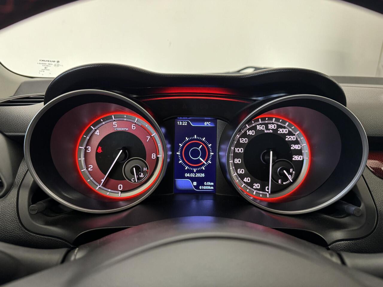 Suzuki SWIFT 1.4 Sport | Navigatie | Achteruitrijcamera | Sportstoelen | Lichtmetalen velgen 17" |