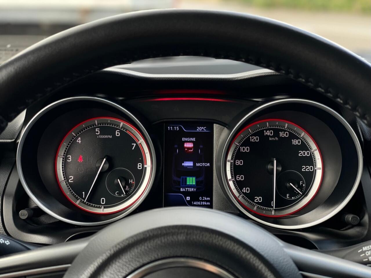 Suzuki SWIFT 1.2 STYLE CAMERA NAVI KEYLESS ADD. CRUISE