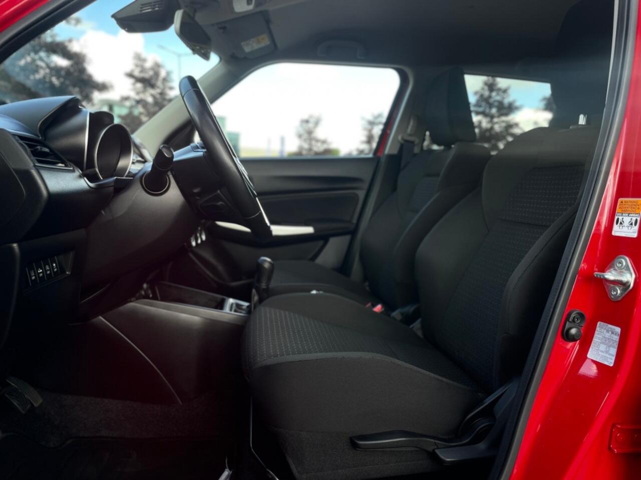 Suzuki SWIFT 1.2 STYLE CAMERA NAVI KEYLESS ADD. CRUISE