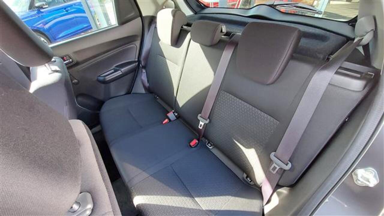 Suzuki SWIFT 1.2 Select Smart Hybrid