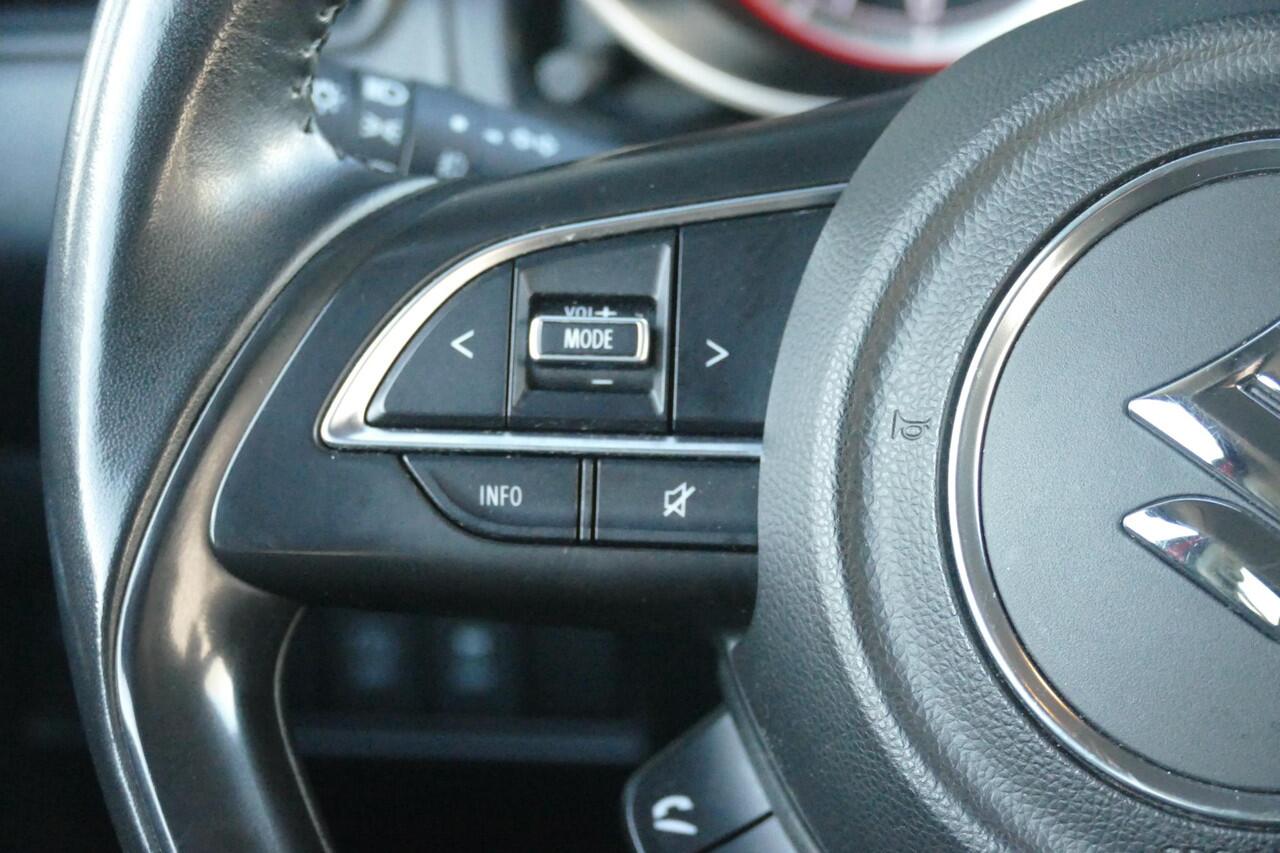 Suzuki SWIFT 1.2 Select Smart Hybrid | CRUISE CONTROL | TREKHAAK | RIJKLAARPRIJS |