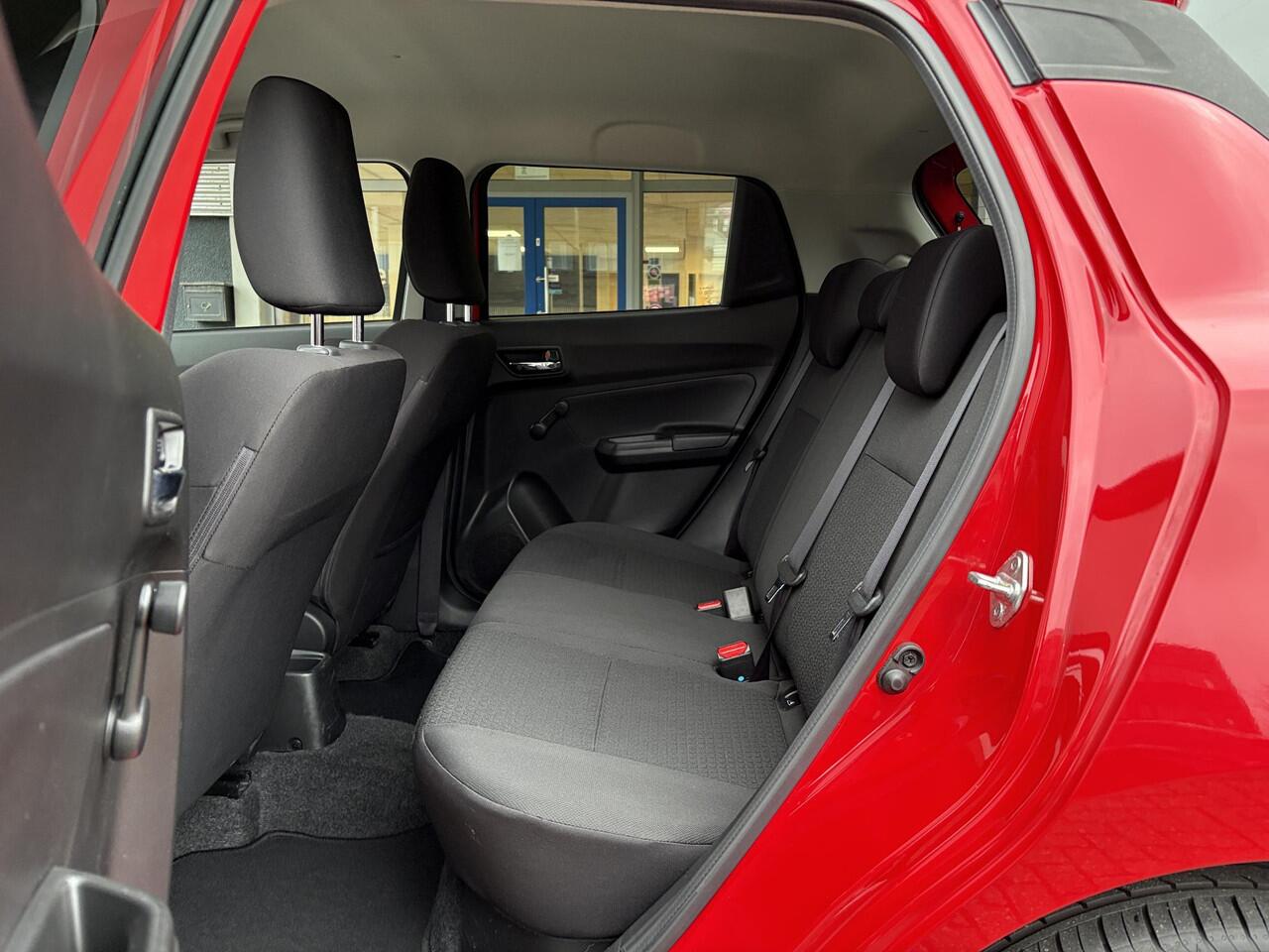 Suzuki SWIFT 1.2 Select Smart Hybrid | Scherm | Stoelverwarming | Camera | Airco