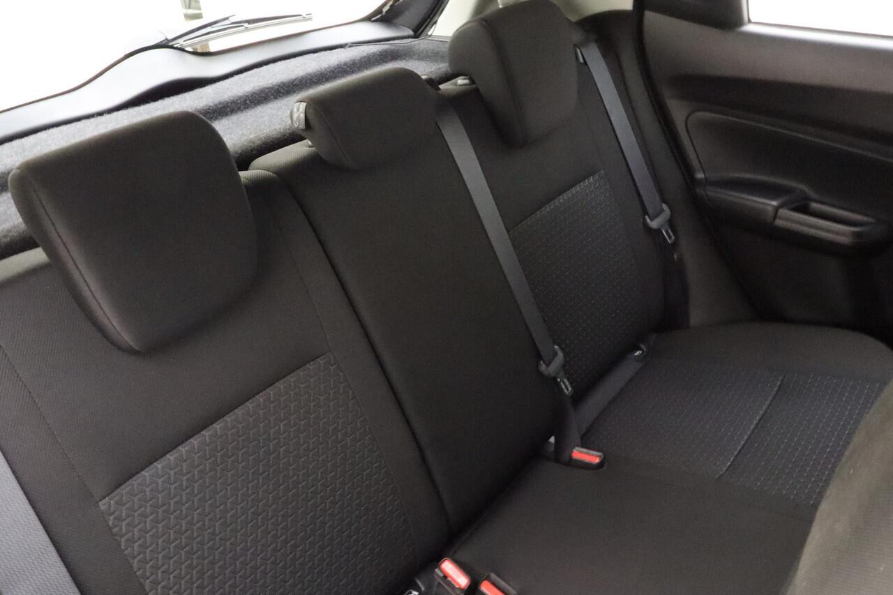 Suzuki SWIFT 1.2 Comfort | Lichtmetalen velgen | Airco | Navigatie | Cruise Control | Zuinig | Centrale Vergrendeling | Armsteun