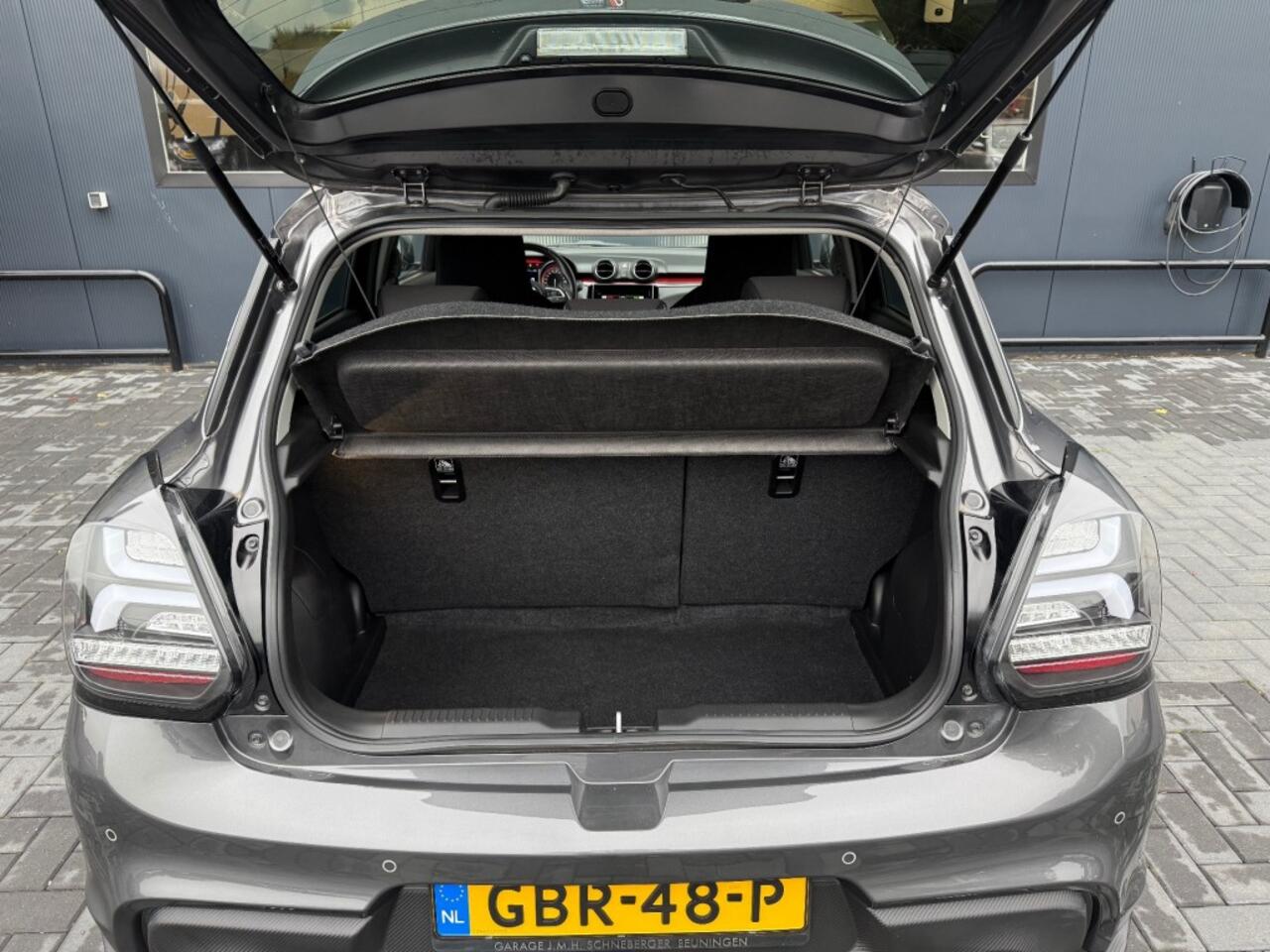 Suzuki SWIFT 1.4 Sport Smart Hybrid / Camera / Adaptive CC / Maxton onderdelen