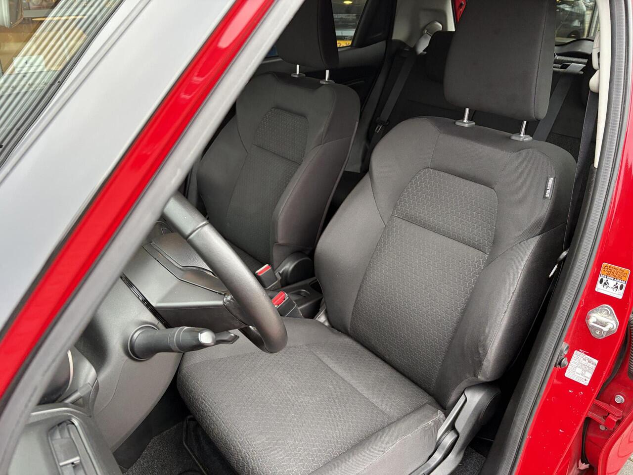 Suzuki SWIFT 1.2 Select Smart Hybrid | Multimedia scherm | Stoelverwarming | Camera | Airco | Carplay |