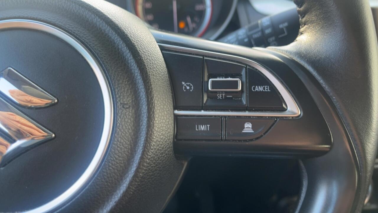 Suzuki SWIFT 1.2 Style Smart Hybride 1.2 Style Smart Hybrid