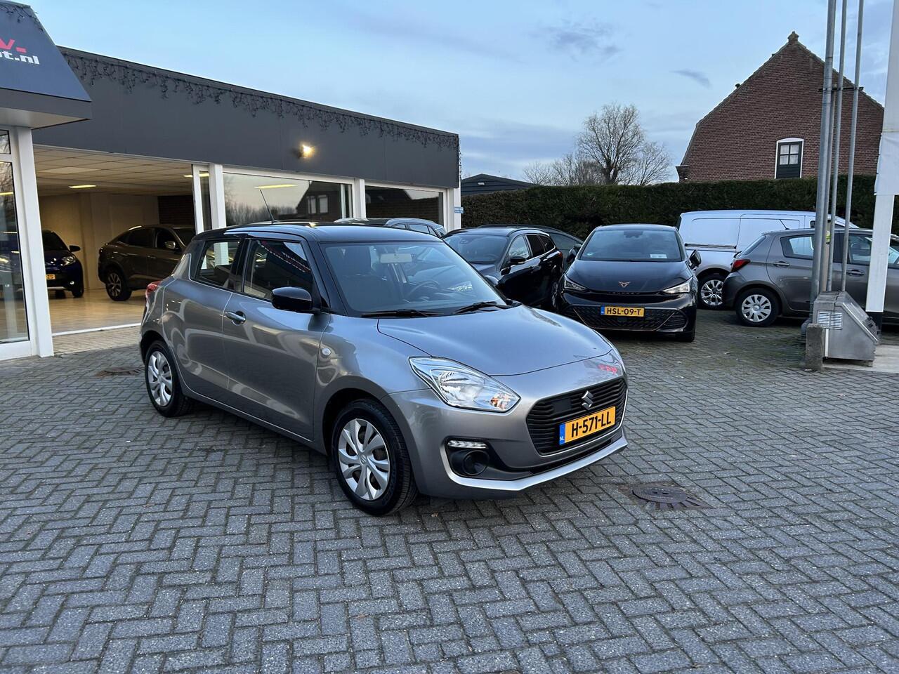 Suzuki SWIFT 1.2 Comfort Smart Hybrid