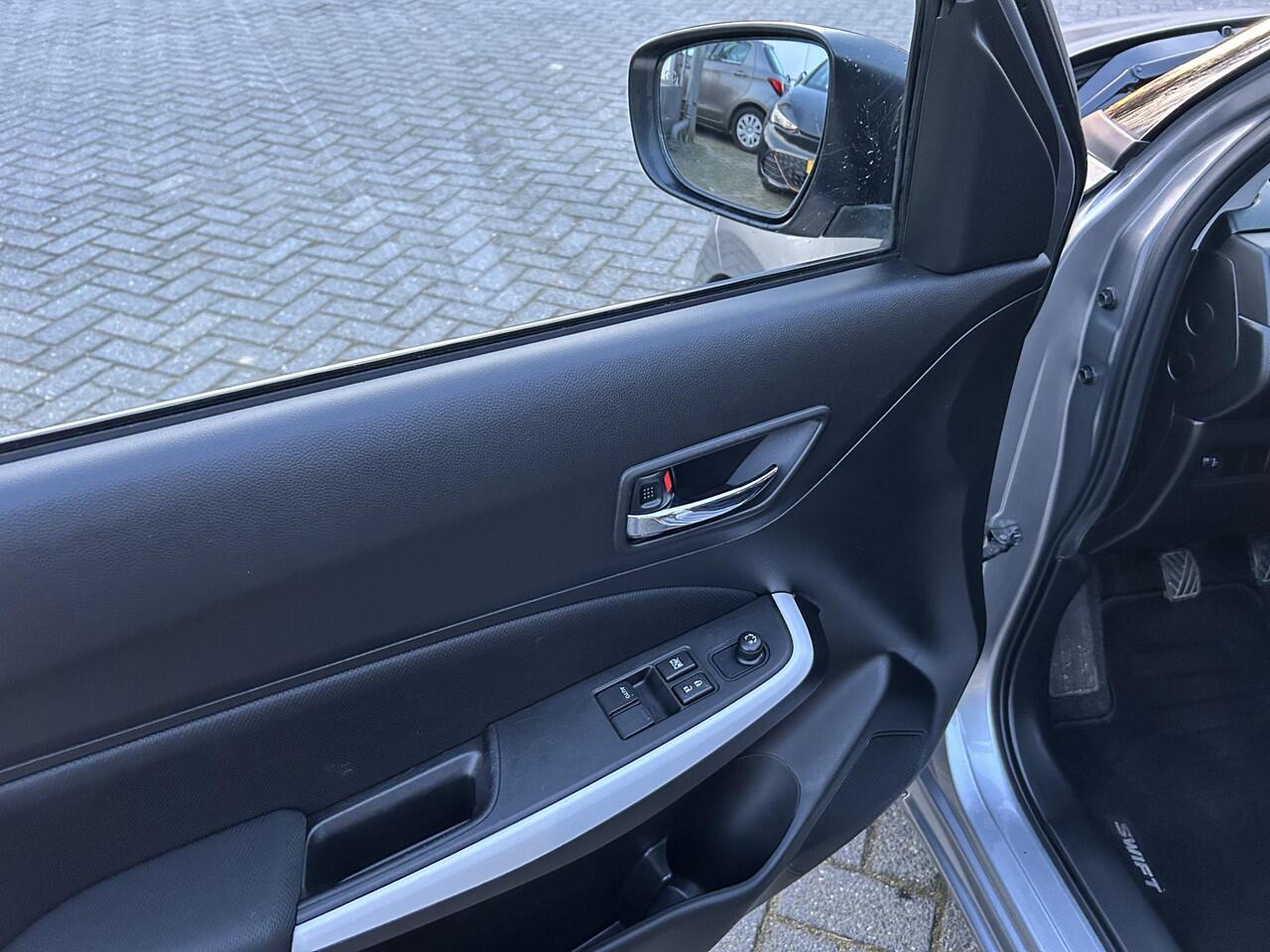 Suzuki SWIFT 1.2 Comfort Smart Hybrid