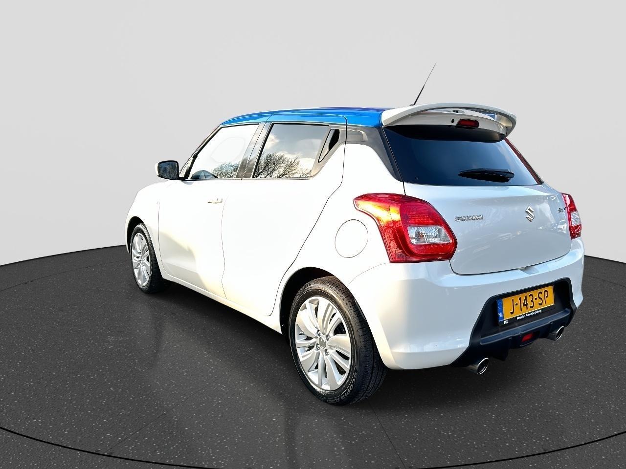 Suzuki SWIFT 1.2 Select Smart Hybrid RIJKLAAR | Airco | Camera | Navi via App | Dubbele uitlaat | Dakspoiler