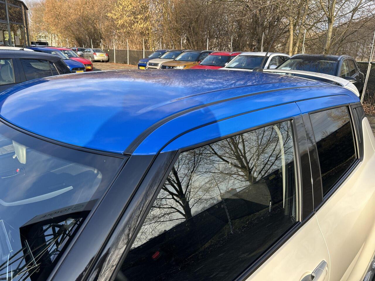 Suzuki SWIFT 1.2 Select Smart Hybrid RIJKLAAR | Airco | Camera | Navi via App | Dubbele uitlaat | Dakspoiler