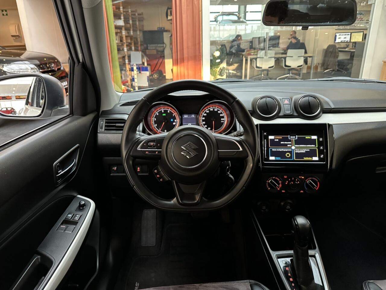 Suzuki SWIFT 1.2 Select [ ALL-SEASON BANDEN I 100% ONDERHOUDEN I DEALER ONDER