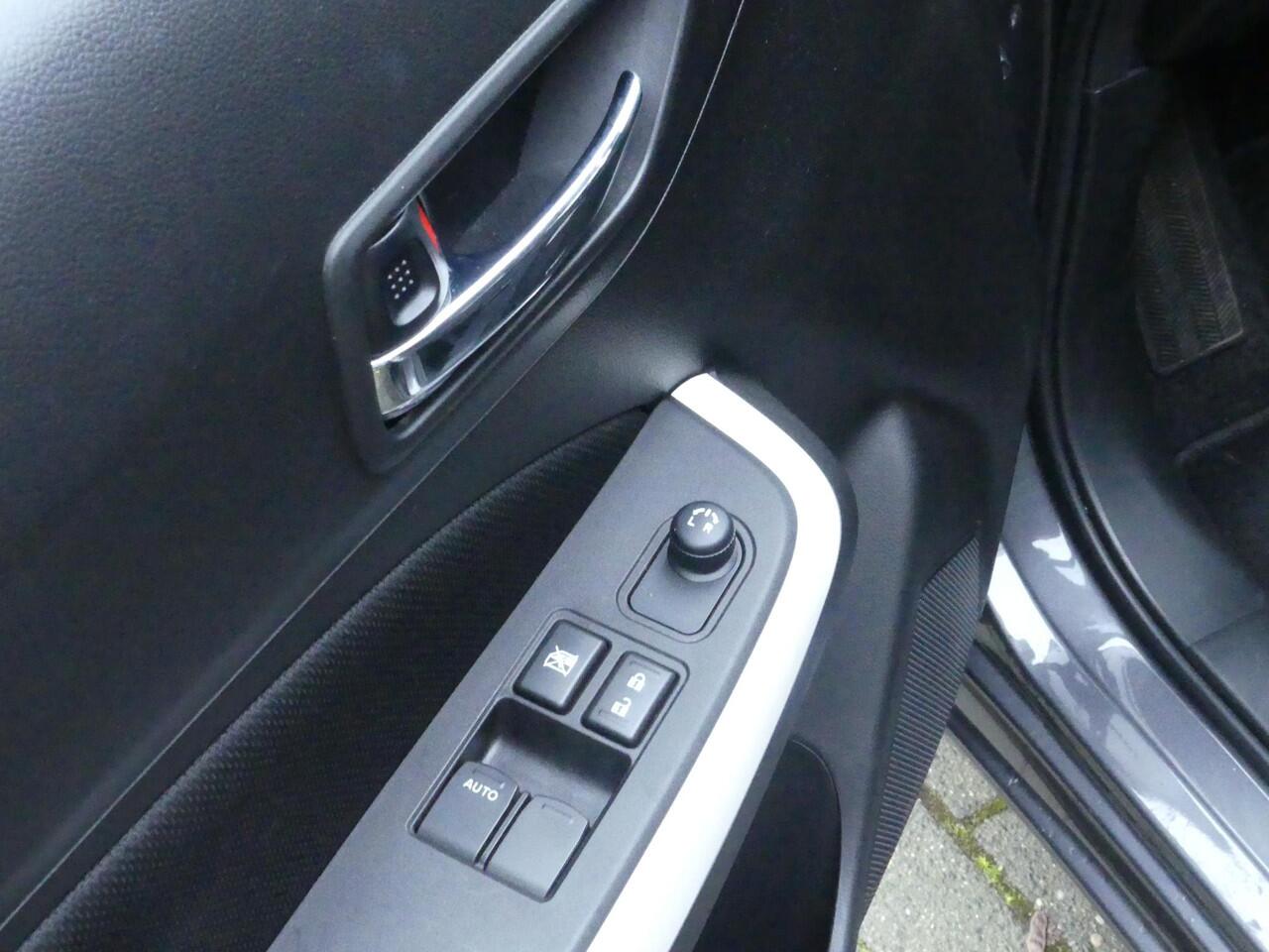 Suzuki SWIFT 1.2 Select Smart Hybrid 1ste eigenaar, Vol. dealer o.h, Apple Carpl/Andr Auto, Camera