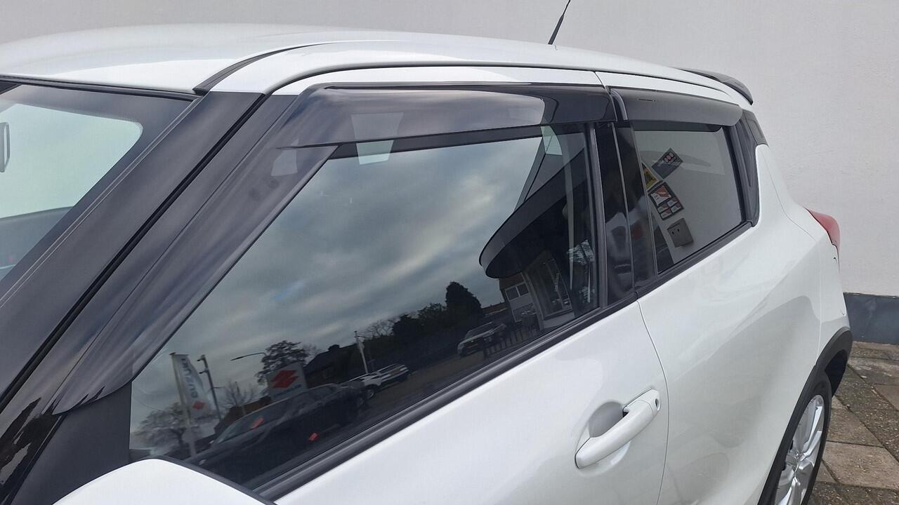 Suzuki SWIFT 1.2 Select Smart Hybrid rijklaar prijs