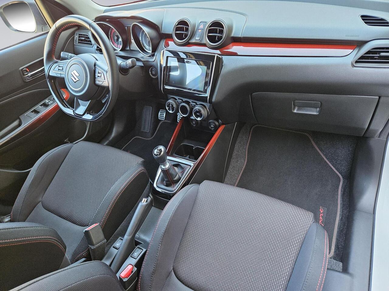 Suzuki SWIFT 1.4 Sport Smart Hybrid 140PK/Apple Carplay/Adaptive Cruise&Clima Control/Parkeersens./Camera/Sportstoelen/(MET GARANTIE*)