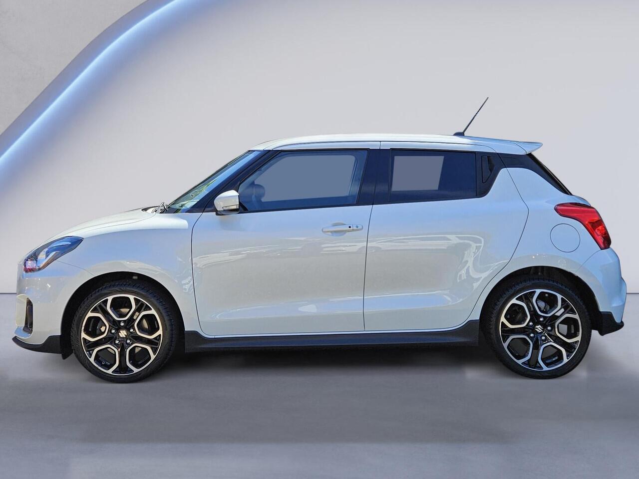 Suzuki SWIFT 1.4 Sport Smart Hybrid 140PK/Apple Carplay/Adaptive Cruise&Clima Control/Parkeersens./Camera/Sportstoelen/(MET GARANTIE*)