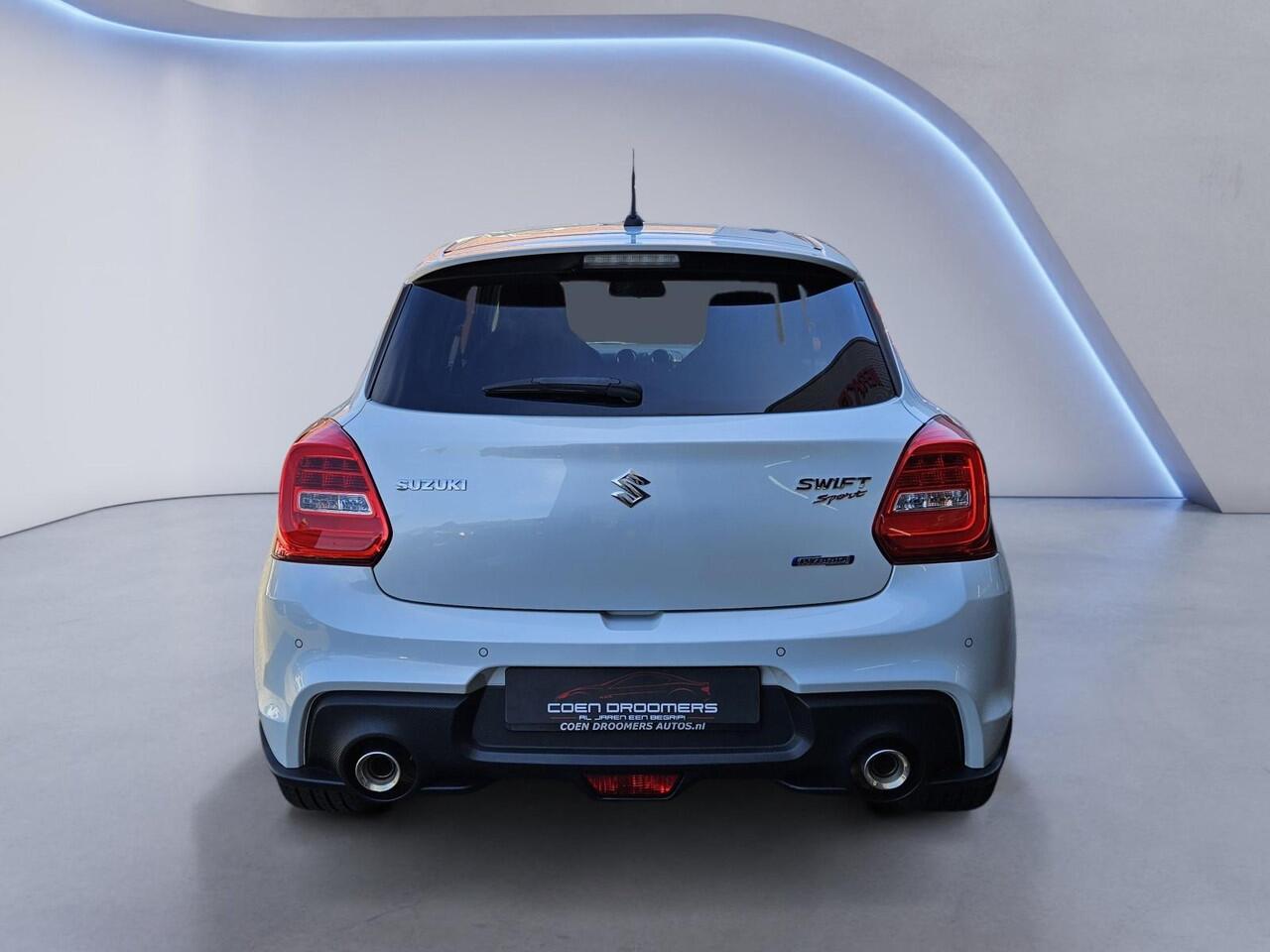 Suzuki SWIFT 1.4 Sport Smart Hybrid 140PK/Apple Carplay/Adaptive Cruise&Clima Control/Parkeersens./Camera/Sportstoelen/(MET GARANTIE*)