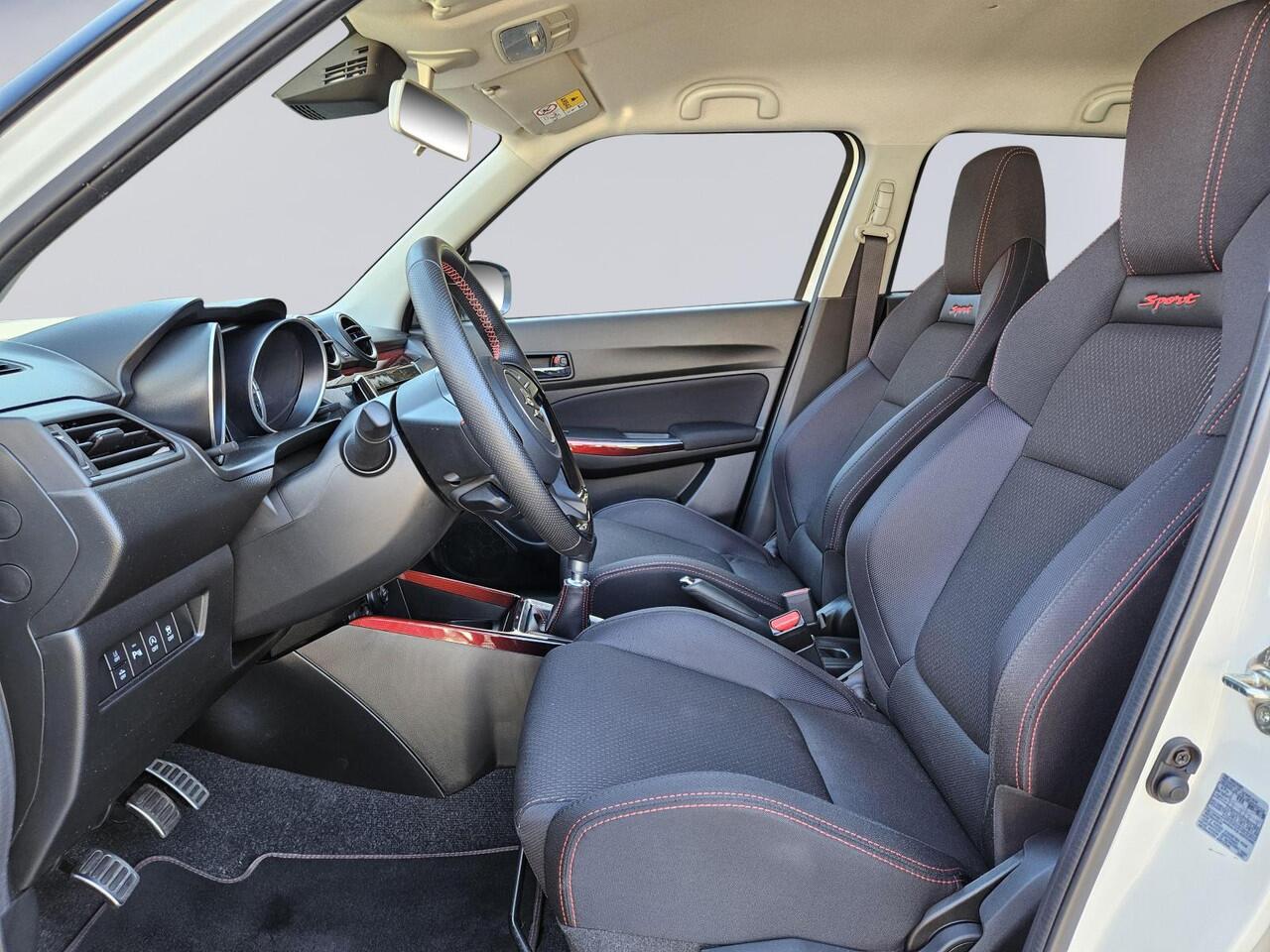 Suzuki SWIFT 1.4 Sport Smart Hybrid 140PK/Apple Carplay/Adaptive Cruise&Clima Control/Parkeersens./Camera/Sportstoelen/(MET GARANTIE*)