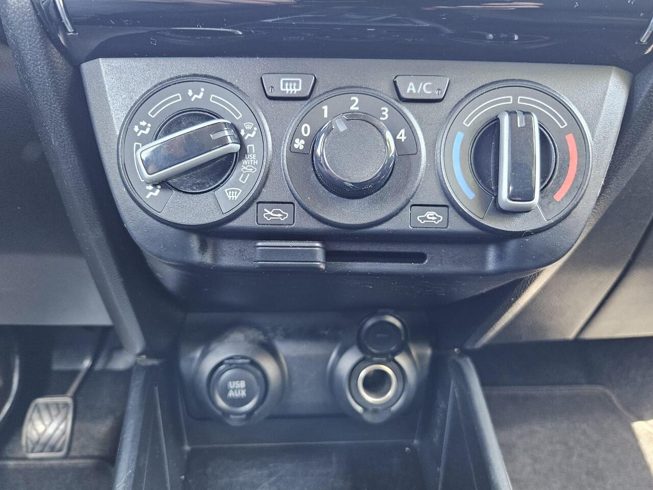 Suzuki SWIFT 1.2 Select Smart Hybrid // NAP