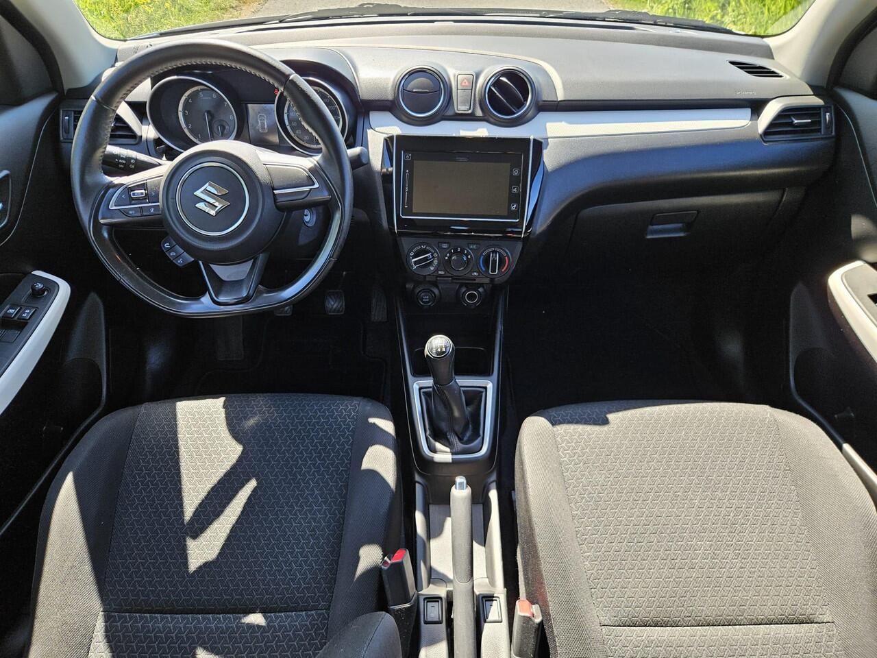 Suzuki SWIFT 1.2 Select Smart Hybrid // NAP