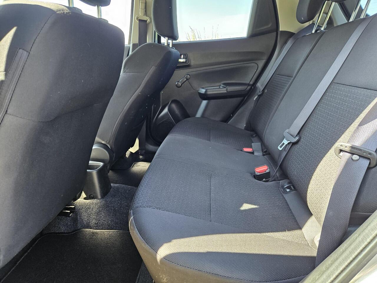 Suzuki SWIFT 1.2 Select Smart Hybrid // NAP