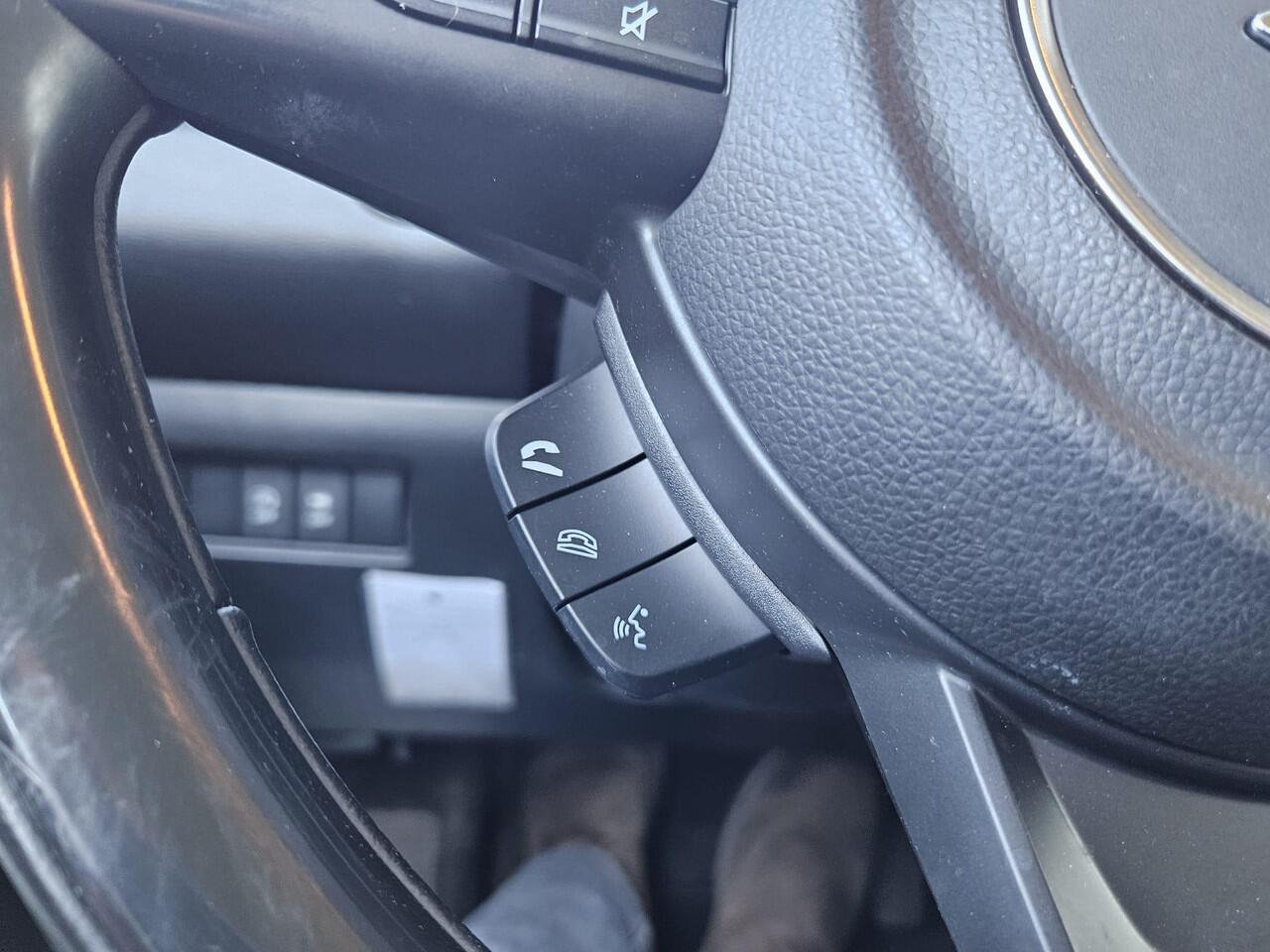 Suzuki SWIFT 1.2 Select Smart Hybrid // NAP