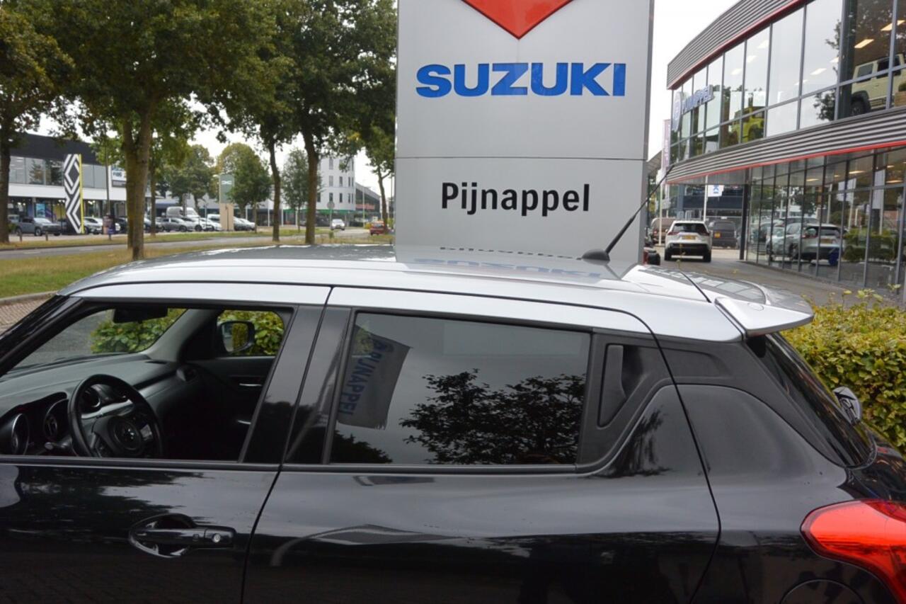 Suzuki SWIFT 1.2 Style AUTOMAAT 5-deurs Two-tone Spoiler/Navigatie/camera