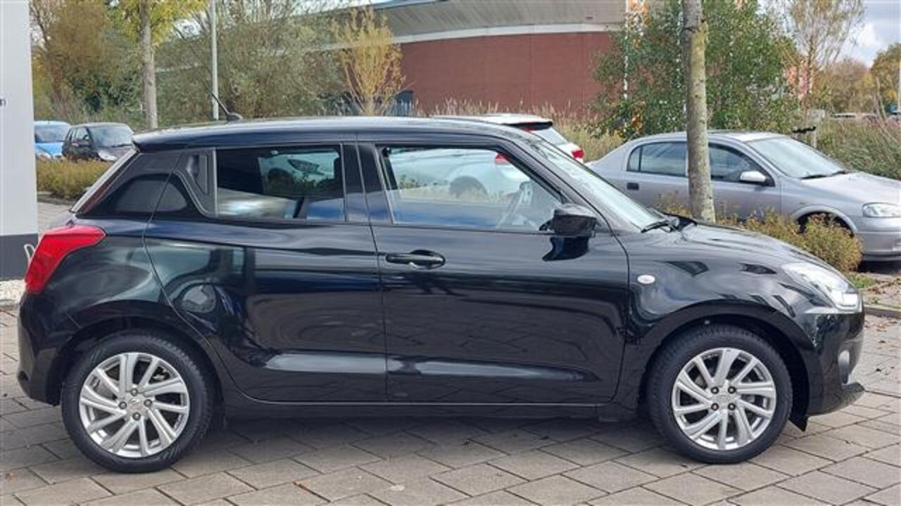 Suzuki SWIFT 1.2 Smart Hybrid Select