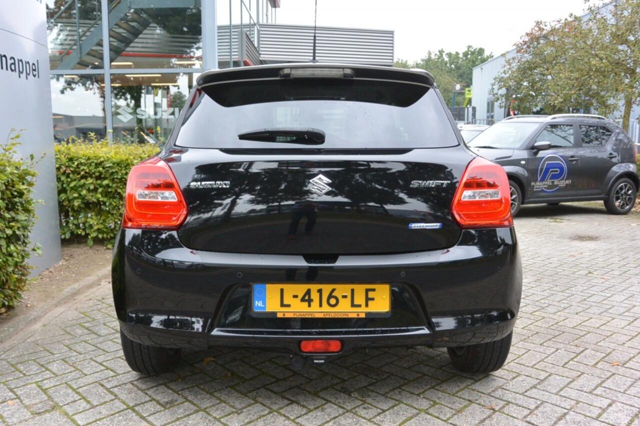 Suzuki SWIFT 1.2 Style AUTOMAAT 5-deurs Two-tone Spoiler/Navigatie/camera
