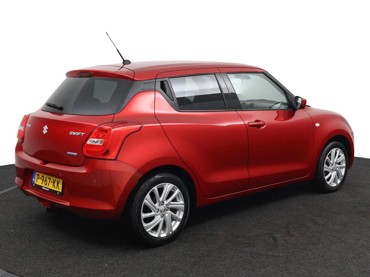 Suzuki SWIFT 1.2 Select Smart Hybrid | Trekhaak Afneembaar | Navigatie | Stoelverwarming | Achteruitrijcamera | Lichtmetalen Velgen |