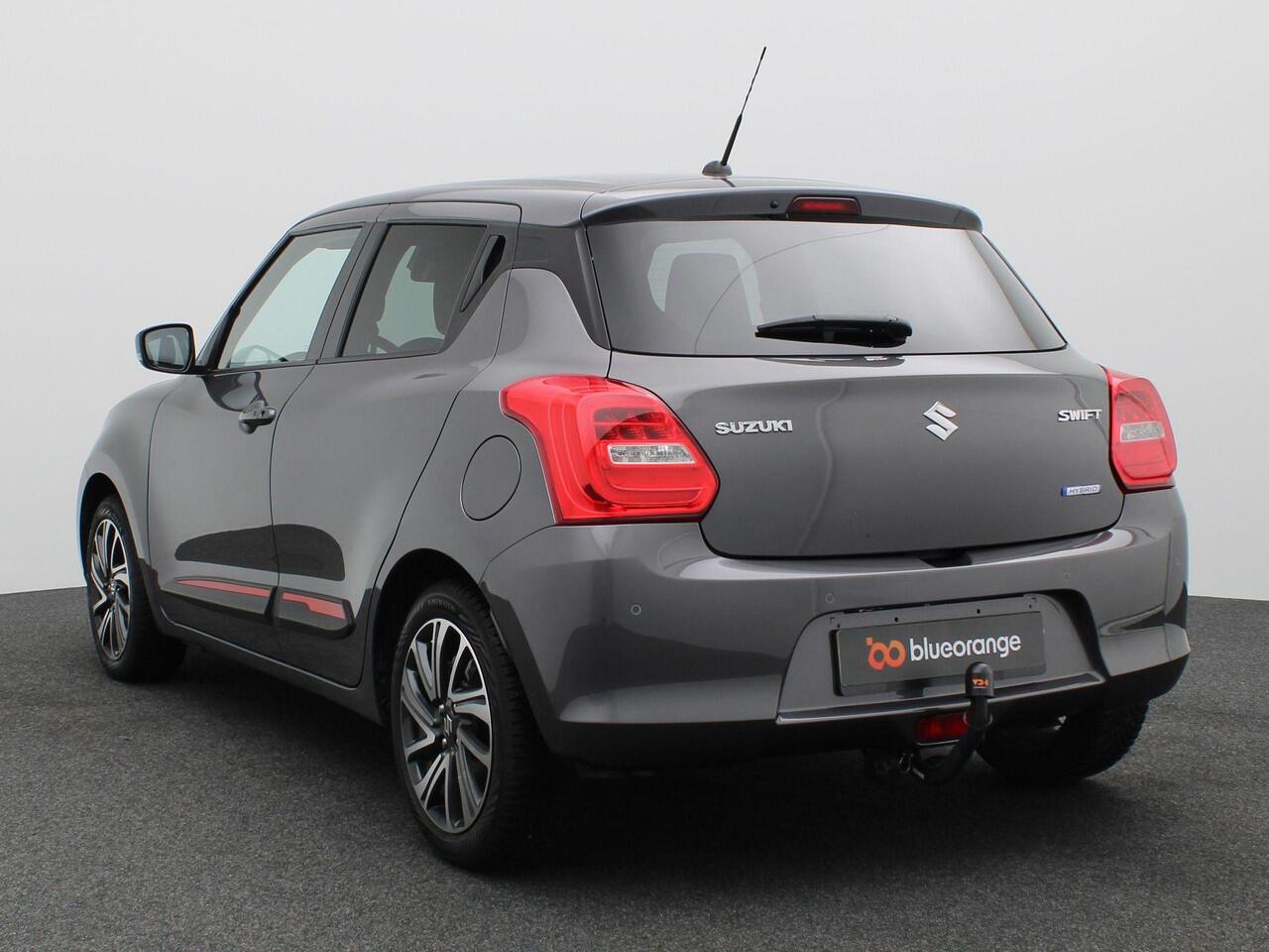 Suzuki SWIFT 1.2 Style Smart Hybrid 83PK Aut. Trekhaak, Keyless, Achteruitrijcamera, Clima, Adaptieve Cruise Controle, Side Assist, 16" LM Velgen, Stoelverwarming