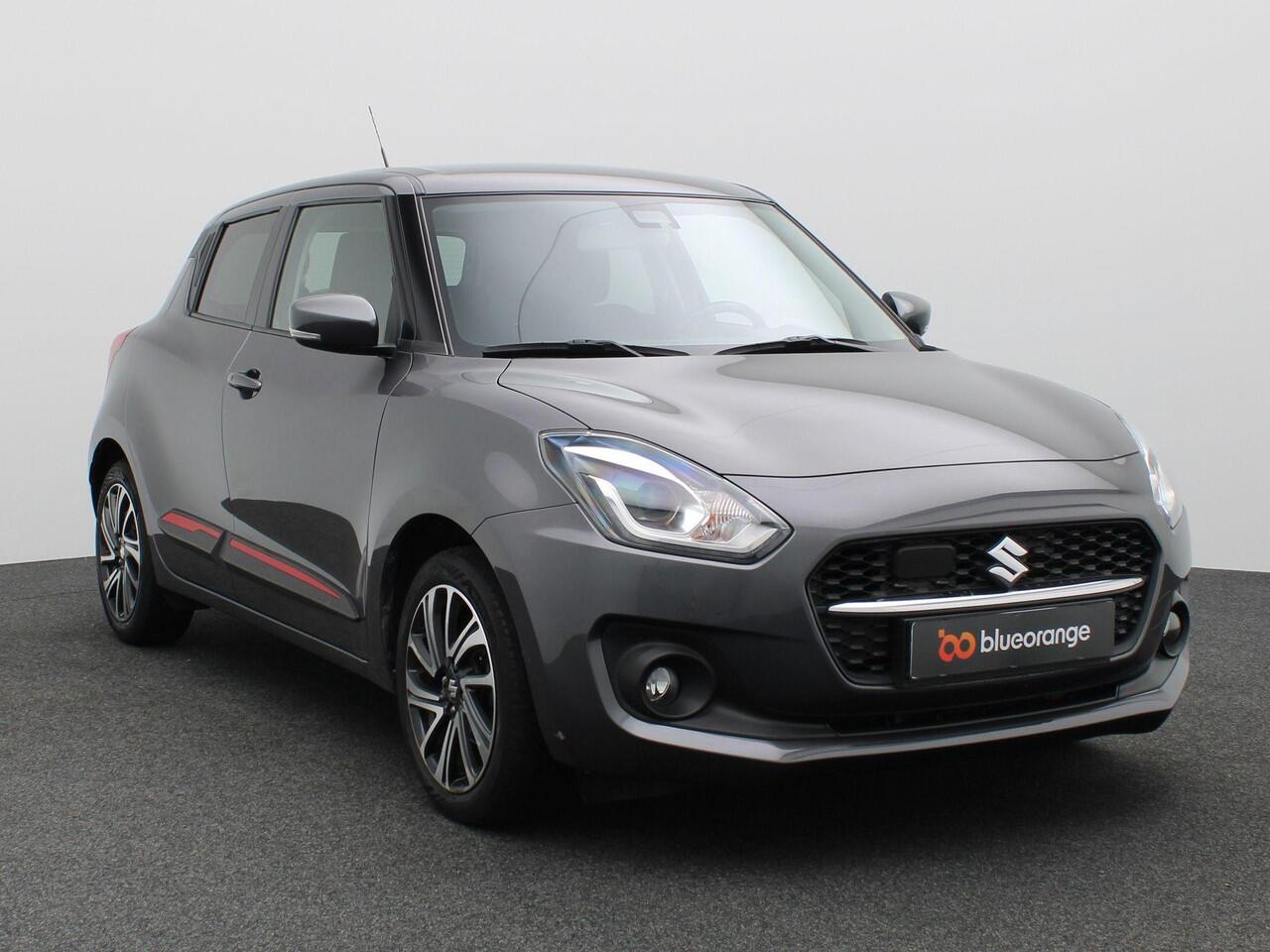 Suzuki SWIFT 1.2 Style Smart Hybrid 83PK Aut. Trekhaak, Keyless, Achteruitrijcamera, Clima, Adaptieve Cruise Controle, Side Assist, 16" LM Velgen, Stoelverwarming