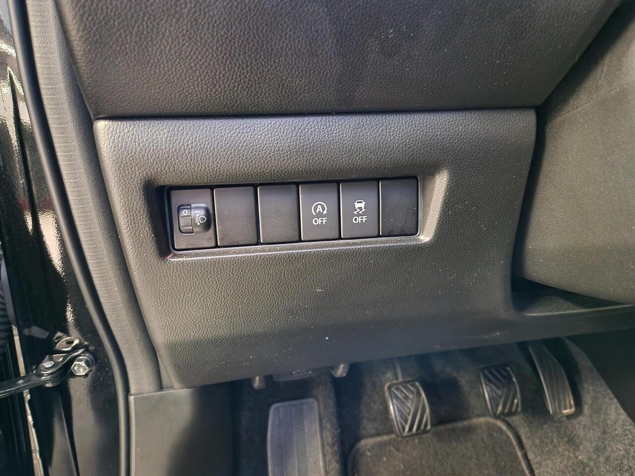 Suzuki SWIFT 1.2 Select Smart Hybrid | 16.000 KM!!! | Spoiler | Camera | RIJKLAARPRIJS!