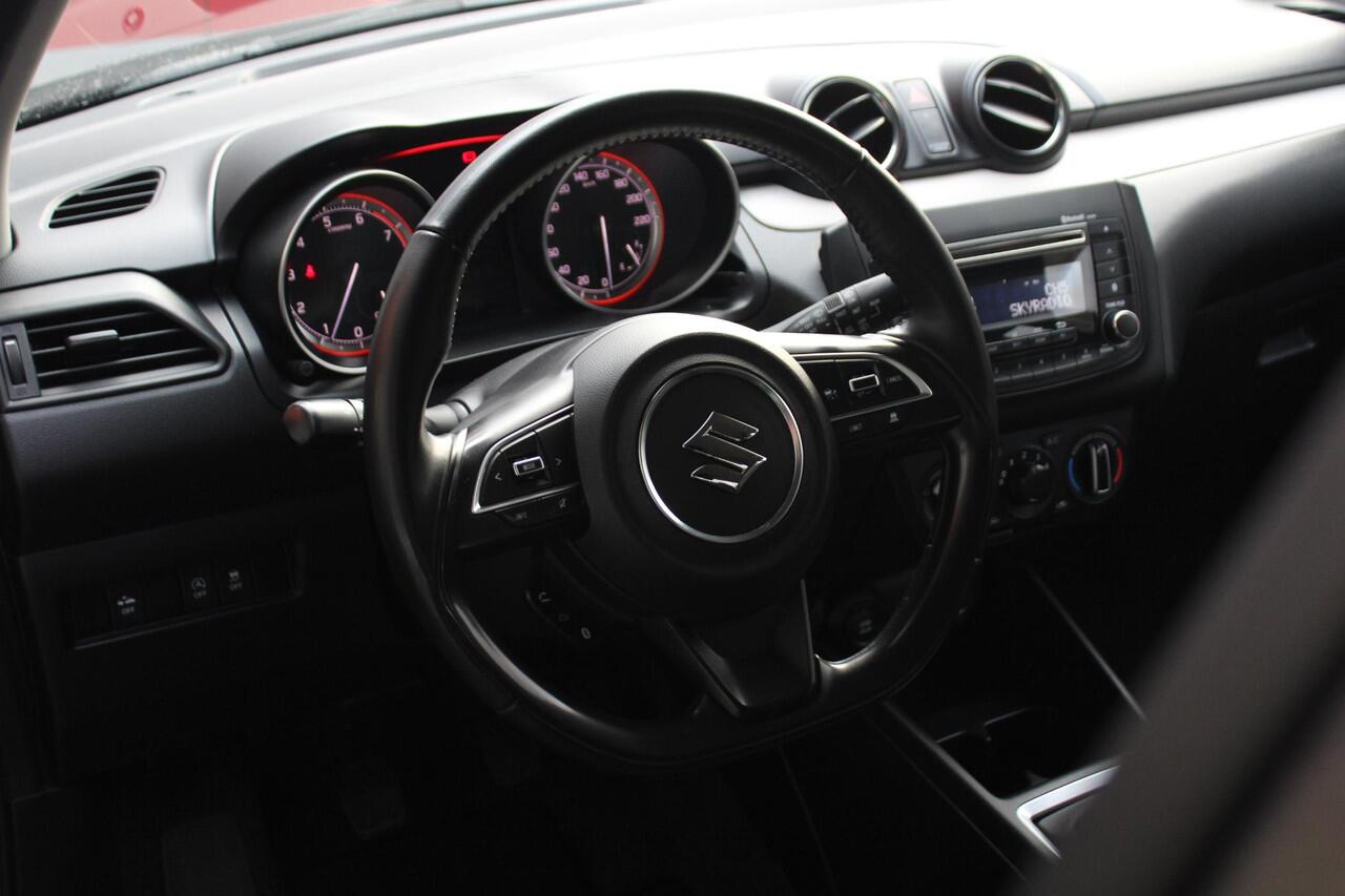 Suzuki SWIFT 1.2 Comfort Smart Hybrid Cruise Control, Trekhaak, Elektrische Ramen, Radio, Dimlicht Automatisch