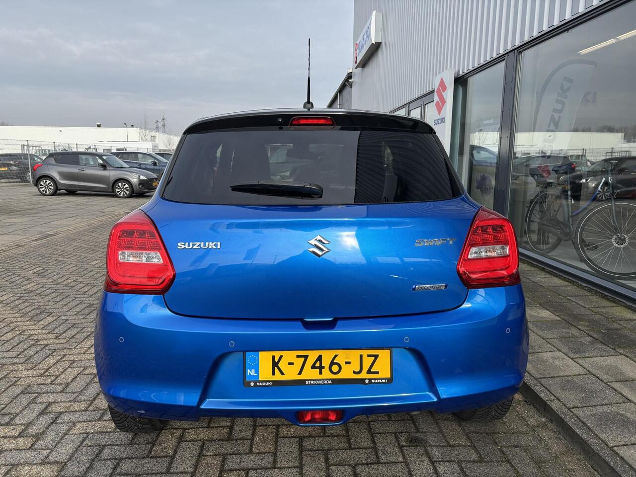 Suzuki SWIFT 1.2 Style Smart Hybrid Allseasonbanden/Navi/Clima