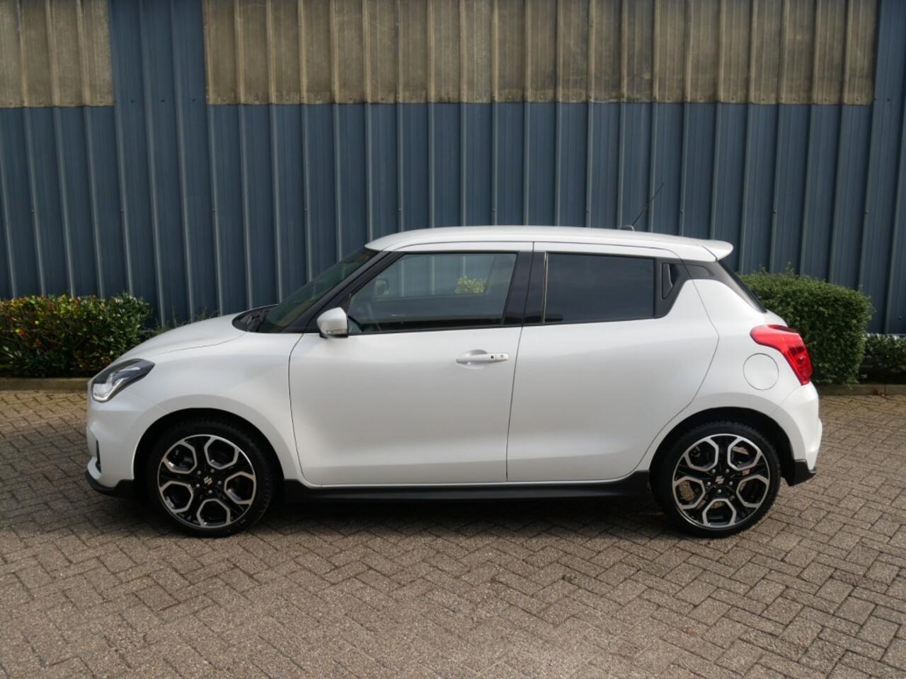 Suzuki SWIFT 1.4 SPORT SM.HYB. **Clima//Navi Lm **