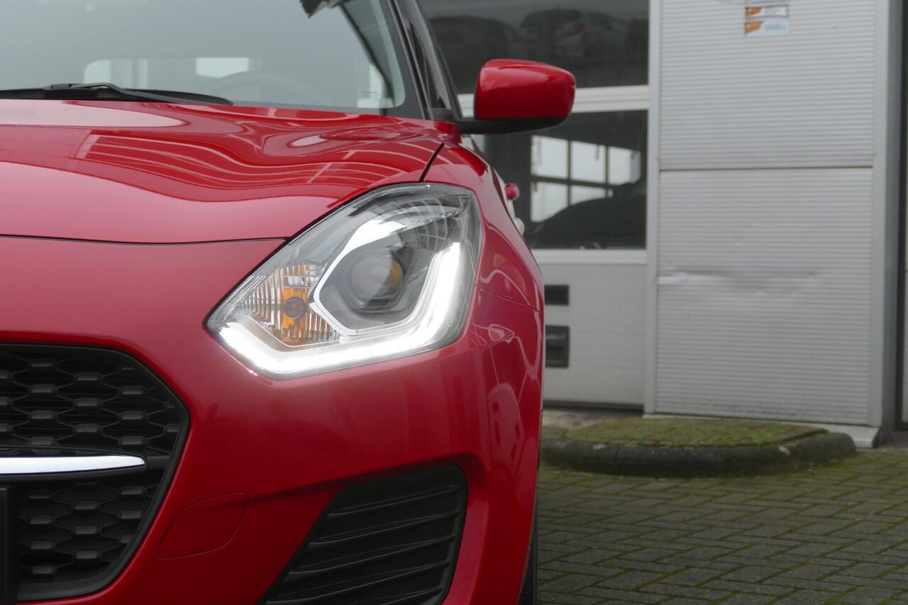 Suzuki SWIFT 1.2 Comfort Smart Hybrid | Parkeersensoren achter | Bluetooth | Cruise control | Rijklaarprijs |