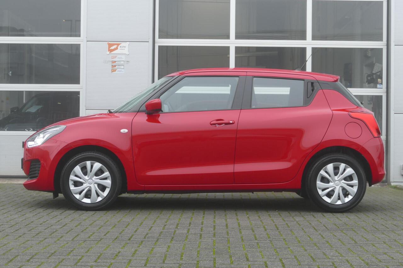 Suzuki SWIFT 1.2 Comfort Smart Hybrid | Parkeersensoren achter | Bluetooth | Cruise control | Rijklaarprijs |