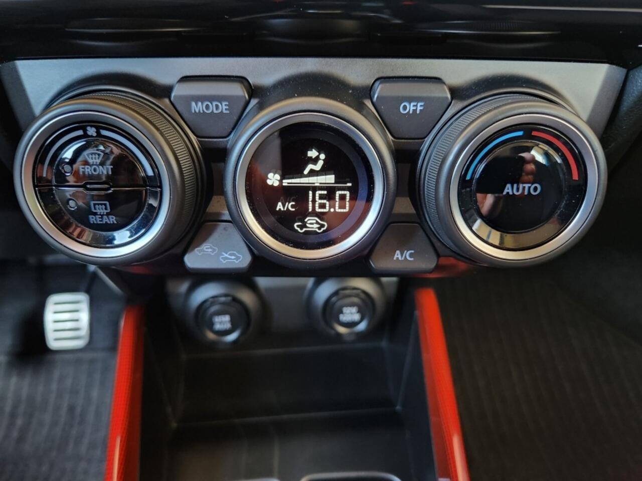 Suzuki SWIFT 1.4 Sport 129pk, Clima, Navi, Keyless entry, Sportstoelen