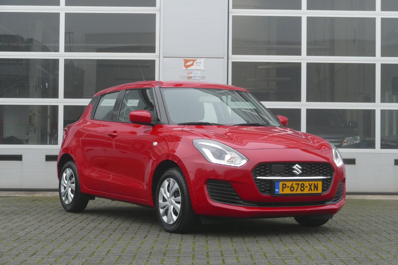Suzuki SWIFT 1.2 Comfort Smart Hybrid | Parkeersensoren achter | Bluetooth | Cruise control | Rijklaarprijs |