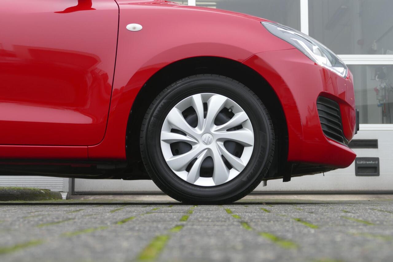 Suzuki SWIFT 1.2 Comfort Smart Hybrid | Parkeersensoren achter | Bluetooth | Cruise control | Rijklaarprijs |