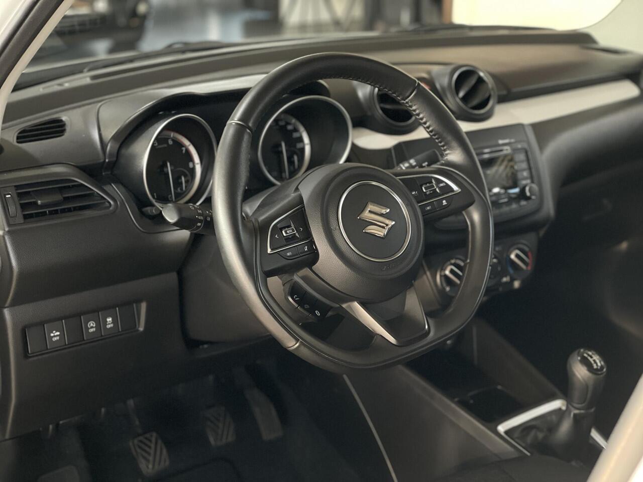 Suzuki SWIFT 1.2 Comfort Smart Hybrid