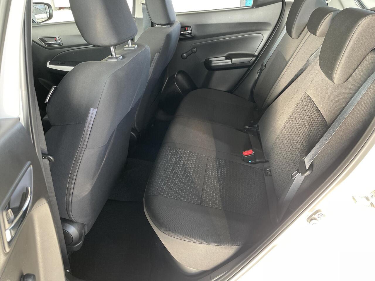 Suzuki SWIFT 1.2 Comfort Smart Hybrid