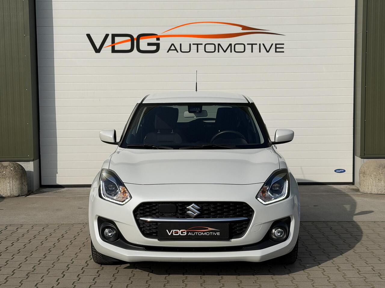 Suzuki SWIFT 1.2 Select Smart Hybrid / Navi / Camera / Adaptive Cruise / Stoelverwarming / Carplay