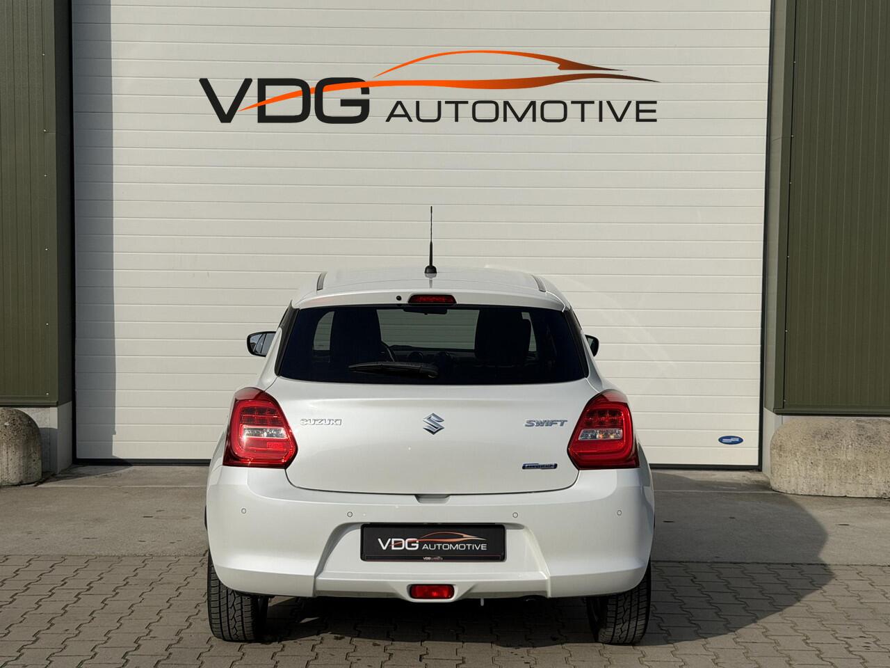 Suzuki SWIFT 1.2 Select Smart Hybrid / Navi / Camera / Adaptive Cruise / Stoelverwarming / Carplay