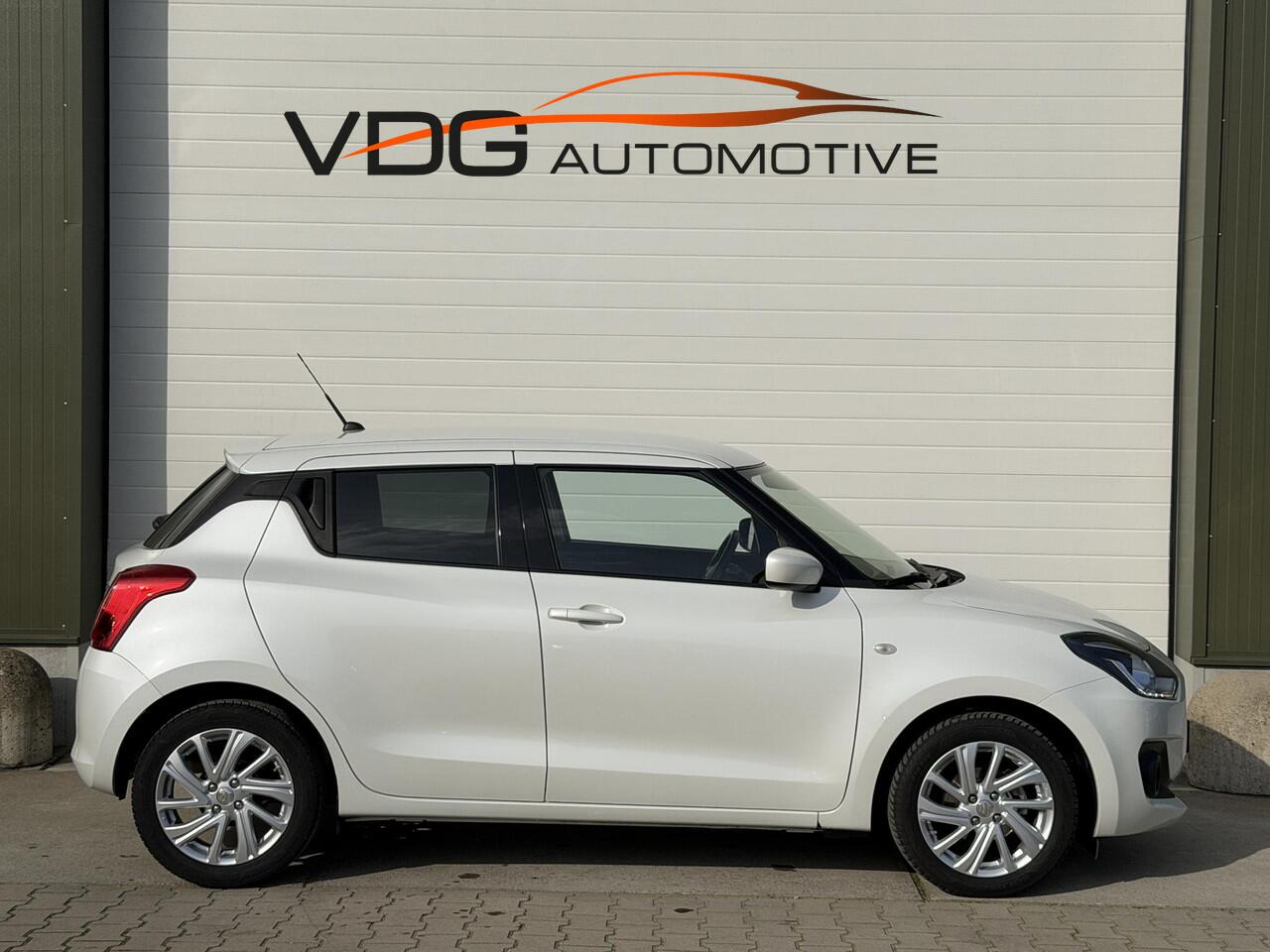 Suzuki SWIFT 1.2 Select Smart Hybrid / Navi / Camera / Adaptive Cruise / Stoelverwarming / Carplay