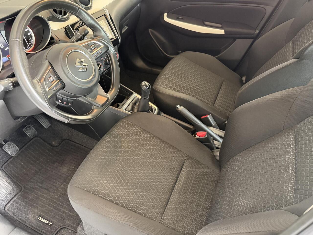 Suzuki SWIFT 1.2 Select Smart Hybrid / Navi / Camera / Adaptive Cruise / Stoelverwarming / Carplay