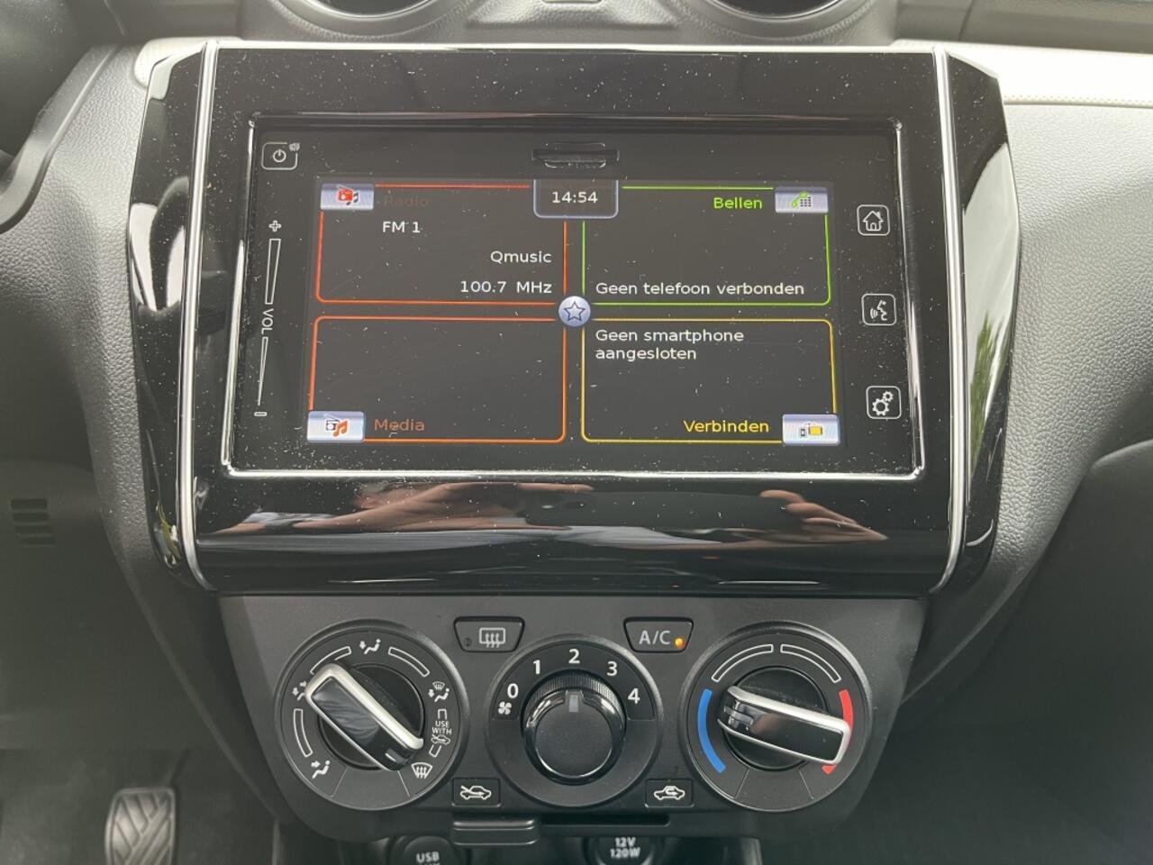 Suzuki SWIFT 1.2 Select Sm.Hybrid | Apple Carplay | Camera | Cruise